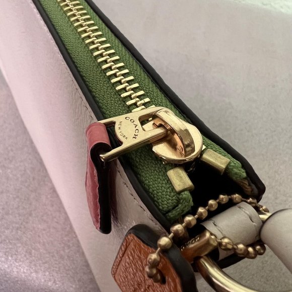 NWT Coach Nolita 19 With Rainbow Coach Style No. CA438 - Picture 7 of 7